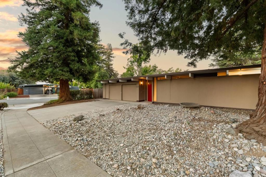 1204 Navlet Court