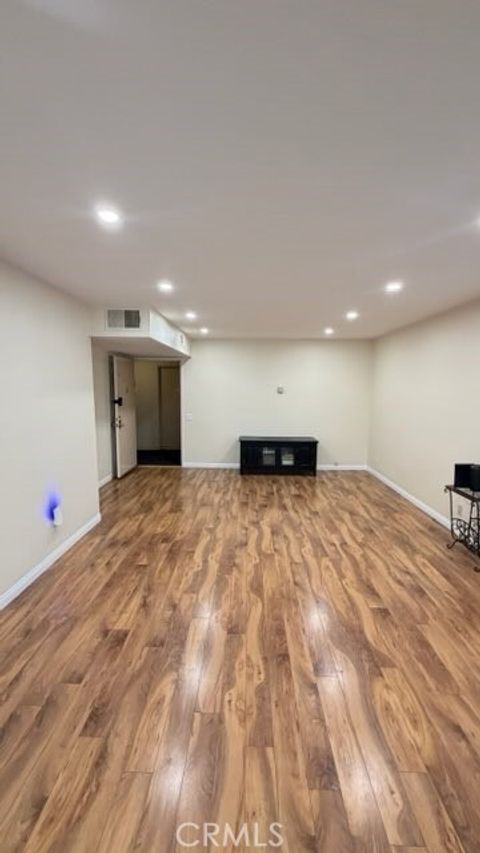 Photo of 5400 lindley ave#105 Ave, Encino, CA 91316 (MLS # SR26091761)