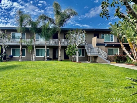Photo of 1820 W Sallie LN #6, Anaheim, CA 92804 (MLS # NP26132203)