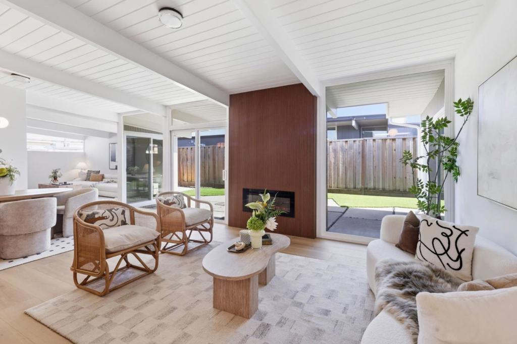 1648 Wolfe Drive