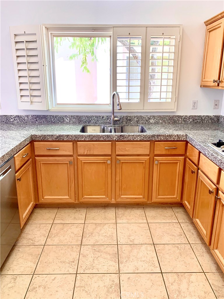 Enjoy resort-style living in this spacious 2 bedroom, 2 bathroom home (1,790 sq. ft.) in the award-winning Sun City Palm Desert 55+ community. Home Features: High ceilings & shutters throughout, Granite countertops & breakfast nook, French doors opening to a private patio, Bathroom skylight for natural light, Double sinks, separate tub & shower, 2-car attached garage with extra storage, Washer and Dryer Included. Community Highlights: Voted “Best of Desert” award winner, 24-hour guard-gated entrance & patrol, 25 serene lakes & waterfalls, 2 championship 18-hole golf courses + driving range & pro shop, Stocked fishing lake & softball field, 20 pickleball & tennis courts + 8 bocce ball courts, Miles of walking, biking & jogging paths, 5 heated swimming pools & 5 hot tubs, 3 clubhouses & 2 state-of-the-art fitness centers, Onsite restaurants, postal service & businesses, Dozens of clubs and social groups. Link to apply: https://apply.link/KwYptoQ