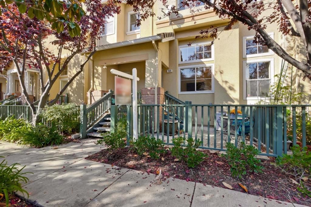 listing image 130720226909008058493