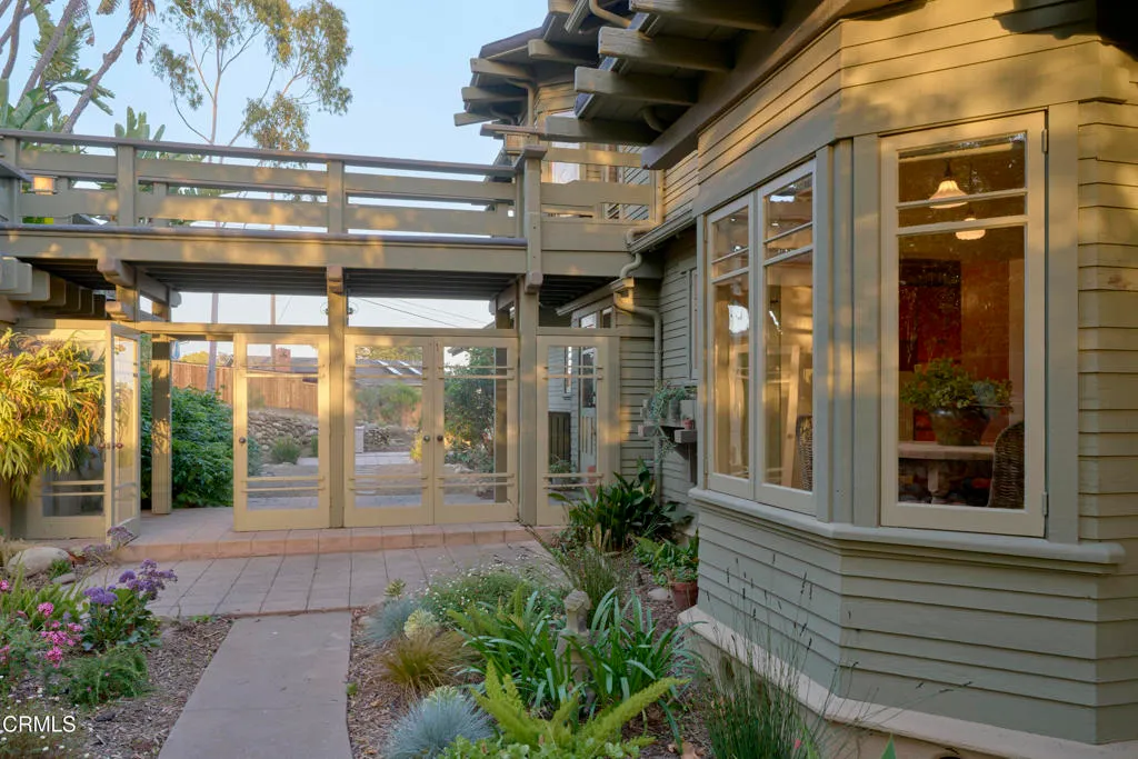 Ventura, California 93003, United States, 5 Bedrooms Bedrooms, ,5 BathroomsBathrooms,Residential,Active,105526