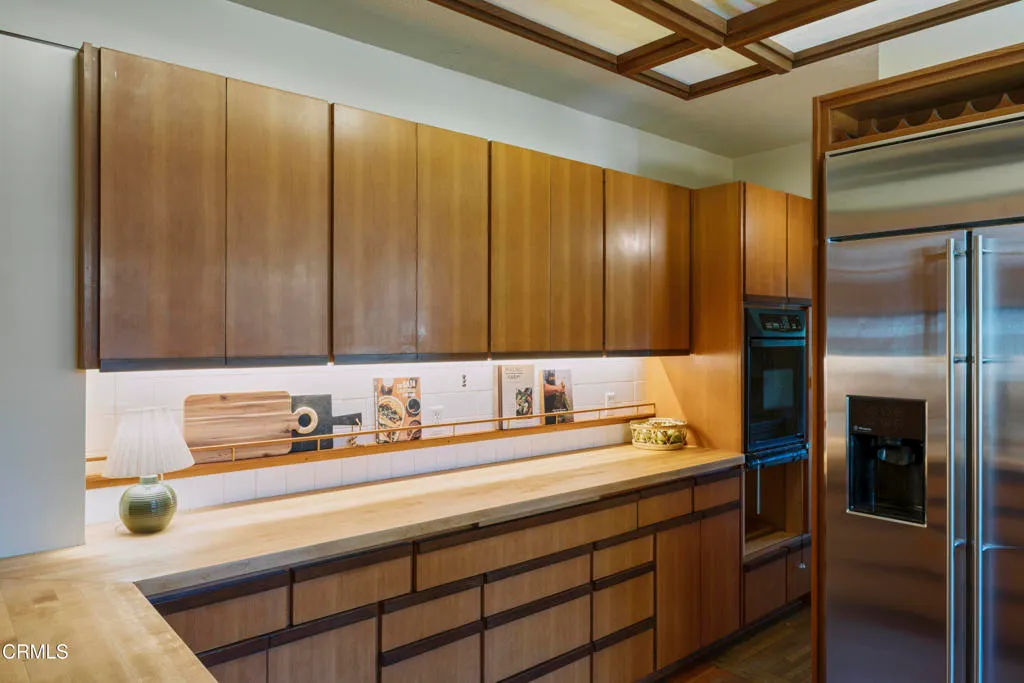 Ventura, California 93003, United States, 5 Bedrooms Bedrooms, ,5 BathroomsBathrooms,Residential,Active,105526