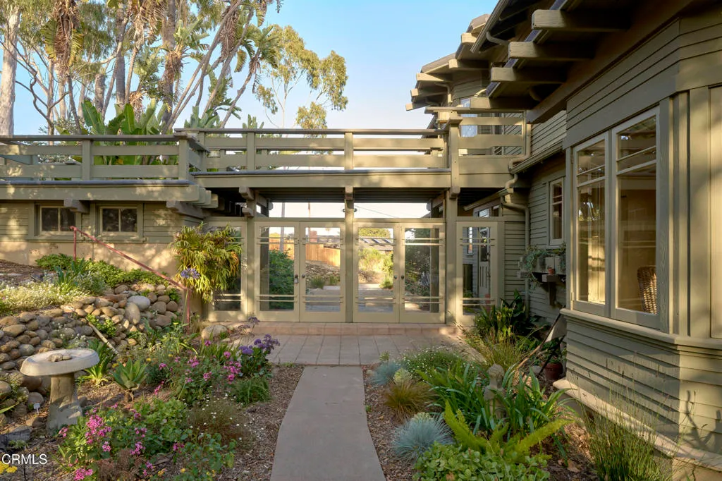 Ventura, California 93003, United States, 5 Bedrooms Bedrooms, ,5 BathroomsBathrooms,Residential,Active,105526