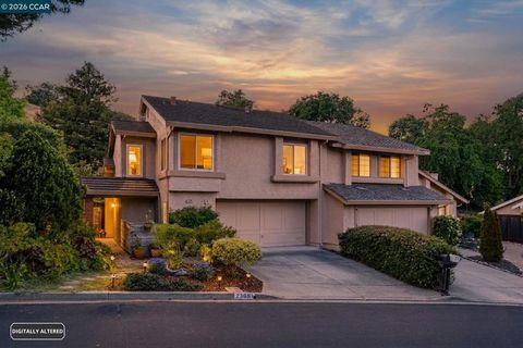 Photo of 2365 Sweetwater Drive Dr, Martinez, CA 94553 (MLS # 41131240)