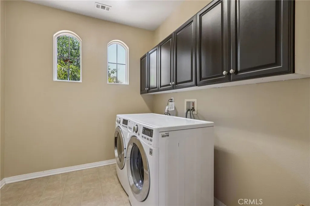 Wildomar, California 92595, United States, 5 Bedrooms Bedrooms, ,3 BathroomsBathrooms,Residential,Active,150901