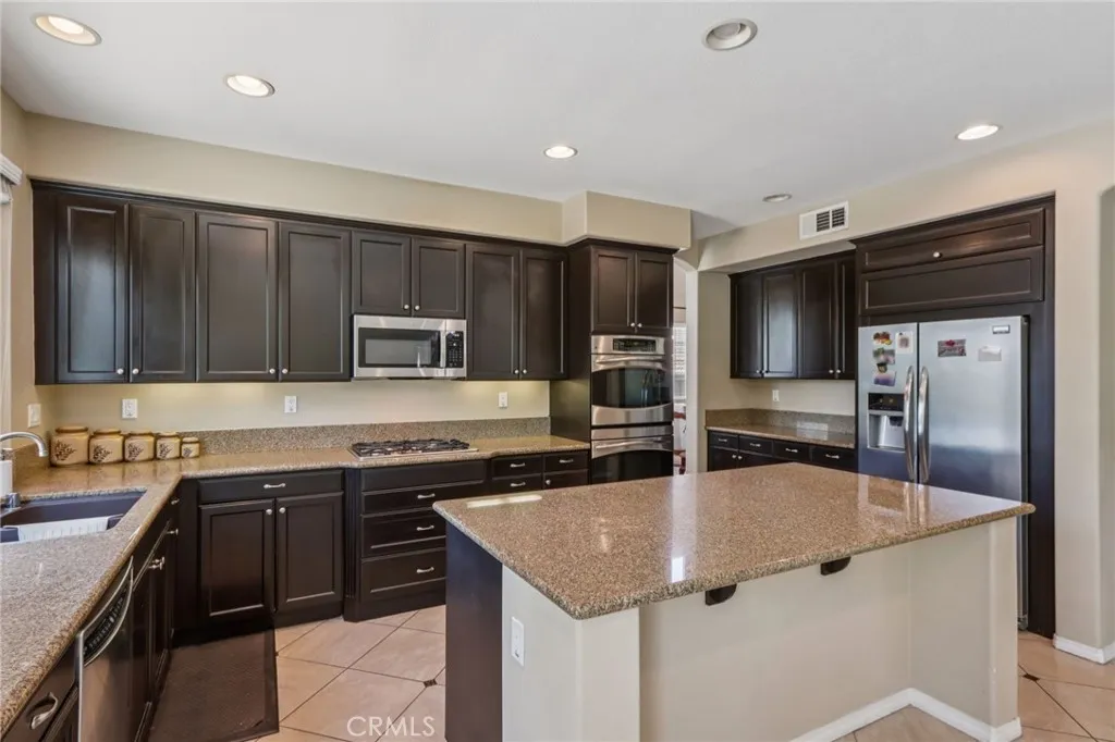 Wildomar, California 92595, United States, 5 Bedrooms Bedrooms, ,3 BathroomsBathrooms,Residential,Active,150901