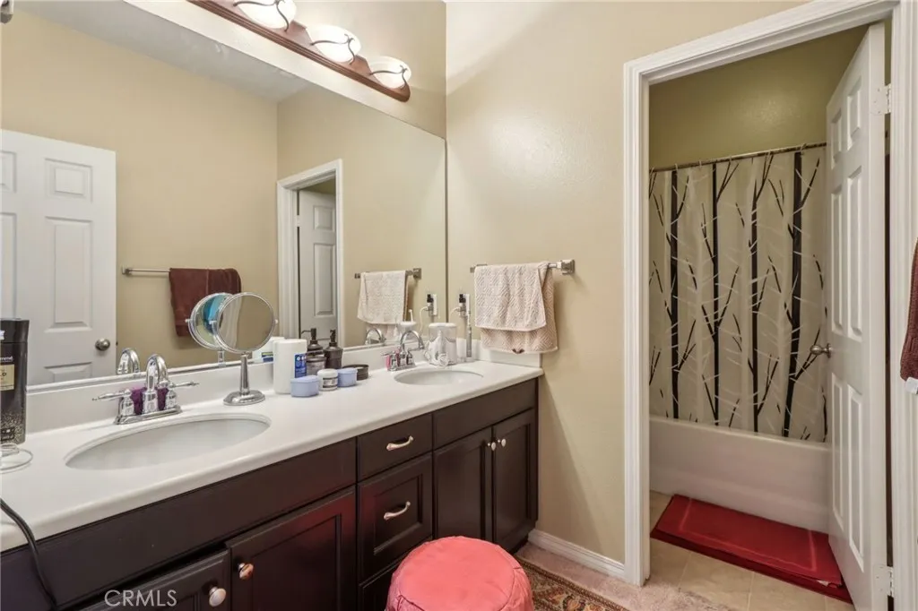 Wildomar, California 92595, United States, 5 Bedrooms Bedrooms, ,3 BathroomsBathrooms,Residential,Active,150901