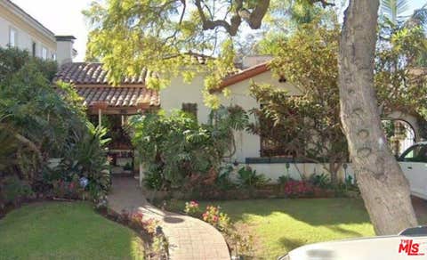 Photo of 2367 Malcolm Avenue, Los Angeles, CA 90064 (MLS # 26871977)