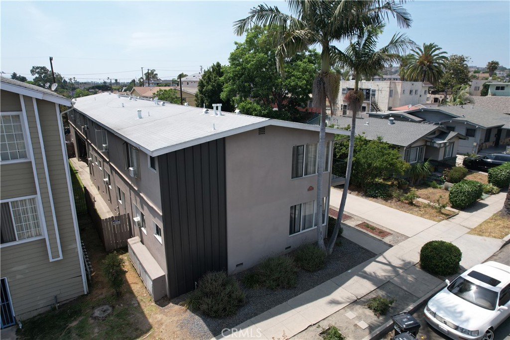 1445 Coronado Avenue