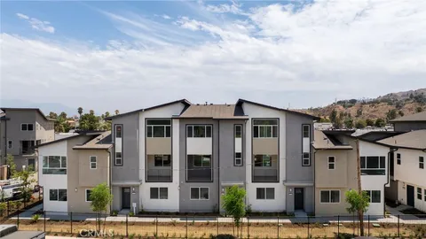 1142 Santo Antonio Drive, Colton, CA 92324 - MLS#: PW25165542