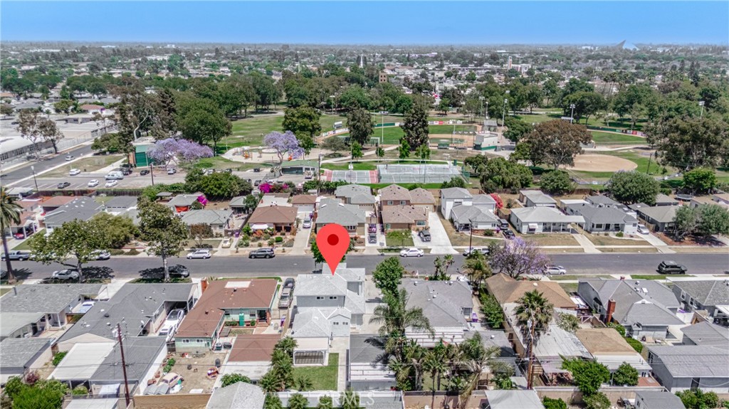2275 Ximeno Avenue