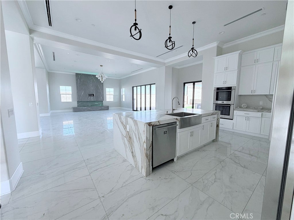 13725 Copley