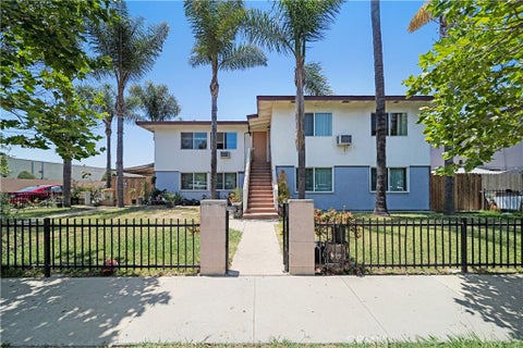 Photo of 2516 S Baker ST, Santa Ana, CA 92707 (MLS # OC26222067)