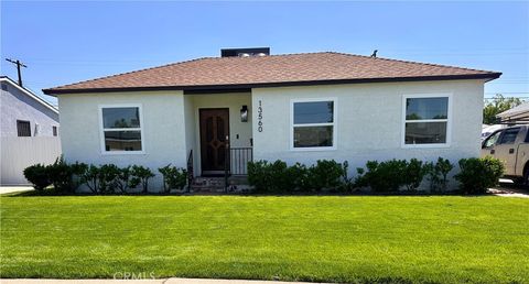 Photo of 13560 Correnti St, Arleta, CA 91331 (MLS # SR26074794)