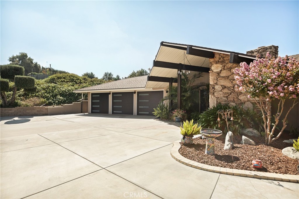 1285 Cahuilla