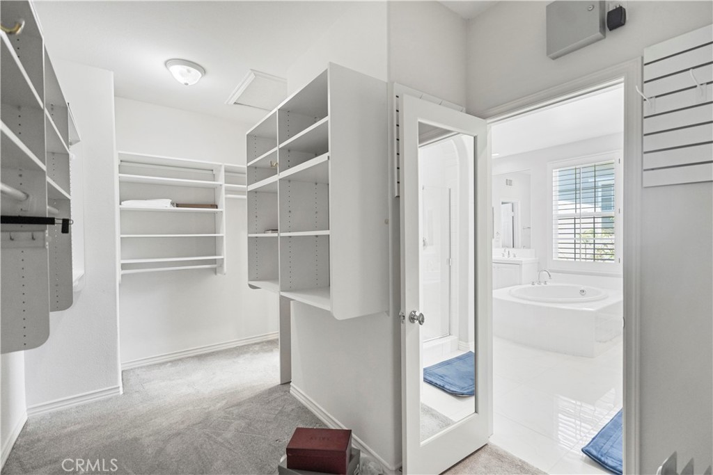 Amberly Lane (AMLN) - Residential