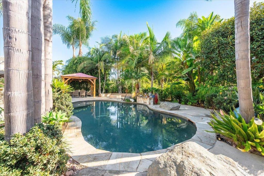 654 Cantara Ln