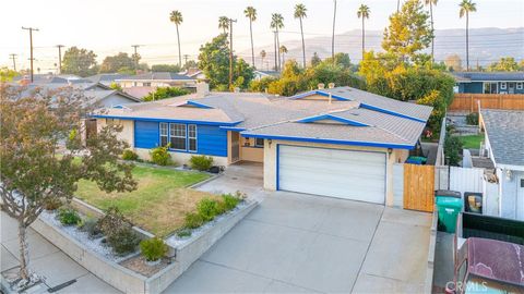 Photo of 727 Glenlea Street, La Verne, CA 91750 (MLS # CV25219522)