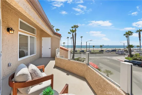 2000 Pacific Coast Highway Unit 313, Huntington Beach, CA 92648 - MLS#: OC25147232
