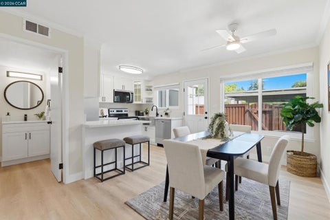 Photo of 1571 Schenone Ct CT #A, Concord, CA 94521 (MLS # 41146593)