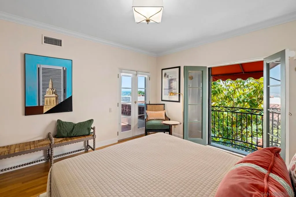 La Jolla, California 92037, United States, 4 Bedrooms Bedrooms, ,6 BathroomsBathrooms,Residential,Active,211777