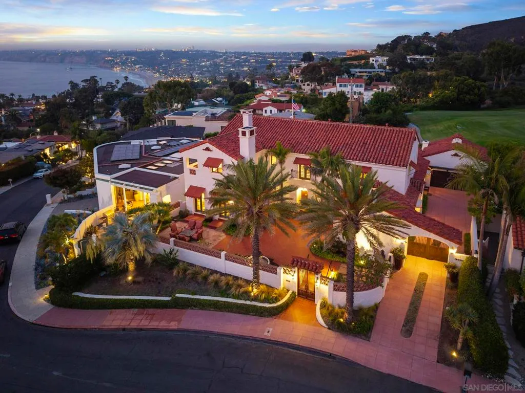 La Jolla, California 92037, United States, 4 Bedrooms Bedrooms, ,6 BathroomsBathrooms,Residential,Active,211777