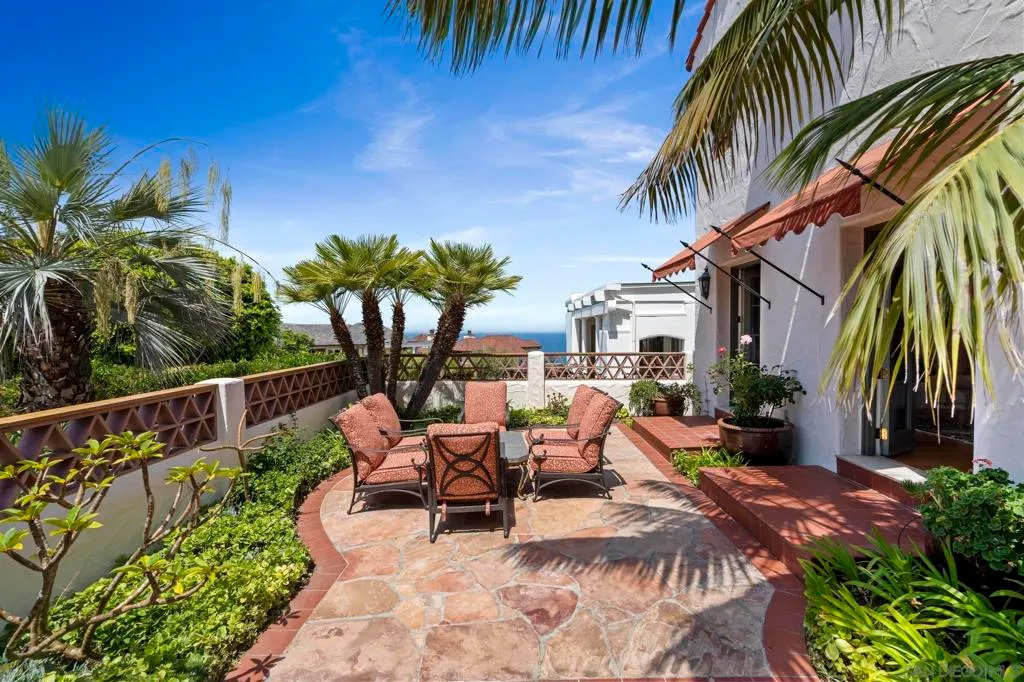 La Jolla, California 92037, United States, 4 Bedrooms Bedrooms, ,6 BathroomsBathrooms,Residential,Active,211777