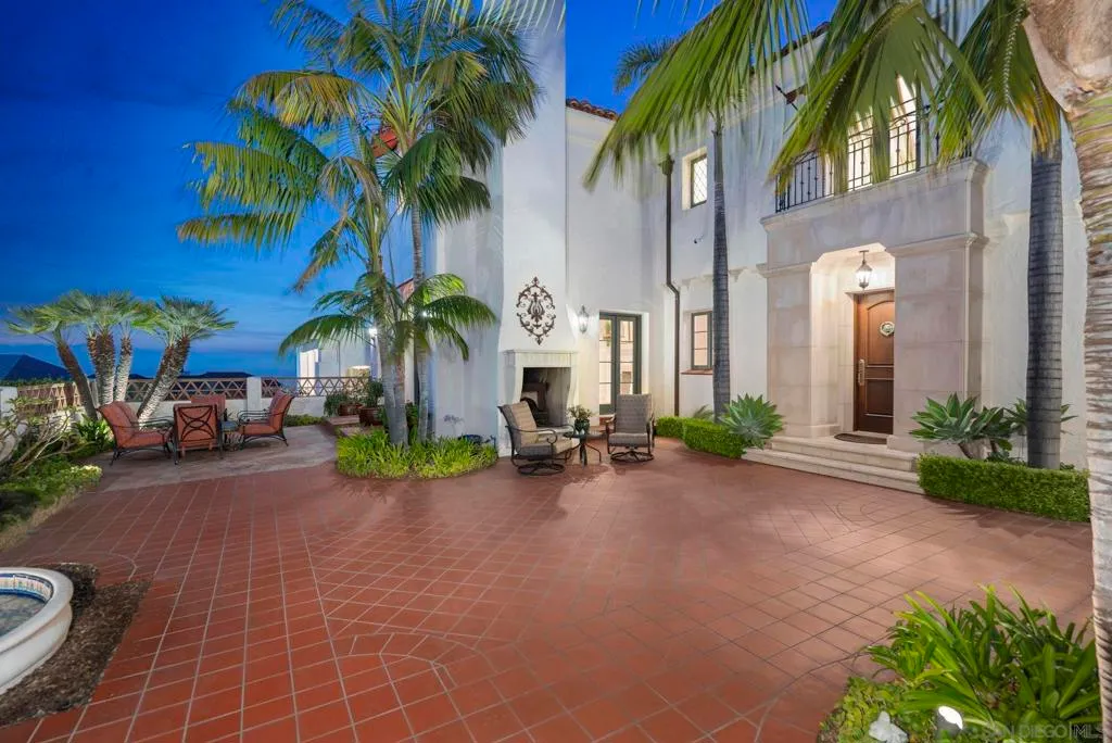 La Jolla, California 92037, United States, 4 Bedrooms Bedrooms, ,6 BathroomsBathrooms,Residential,Active,211777