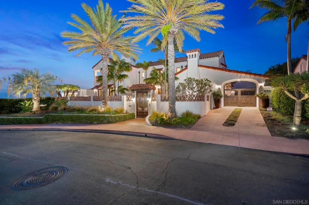 La Jolla, California 92037, United States, 4 Bedrooms Bedrooms, ,6 BathroomsBathrooms,Residential,Active,211777