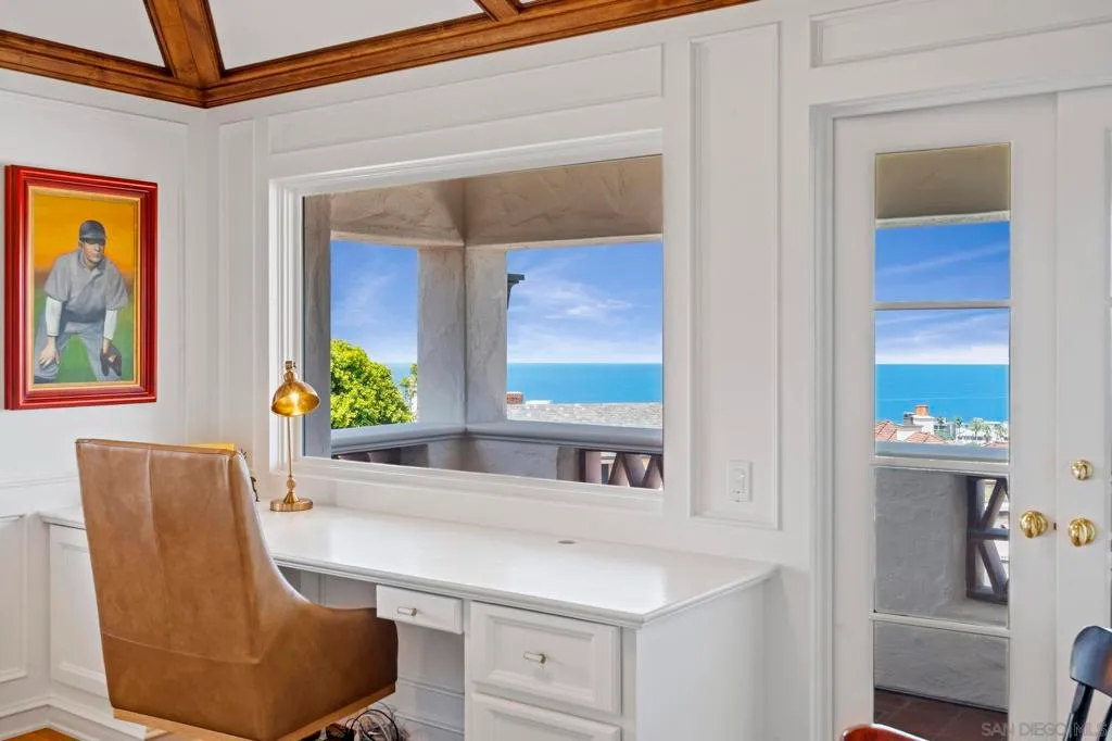 La Jolla, California 92037, United States, 4 Bedrooms Bedrooms, ,6 BathroomsBathrooms,Residential,Active,211777