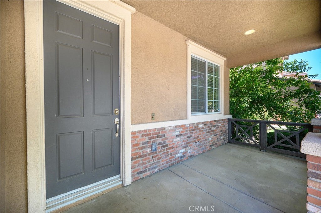 41005 Crimson Pillar Lane