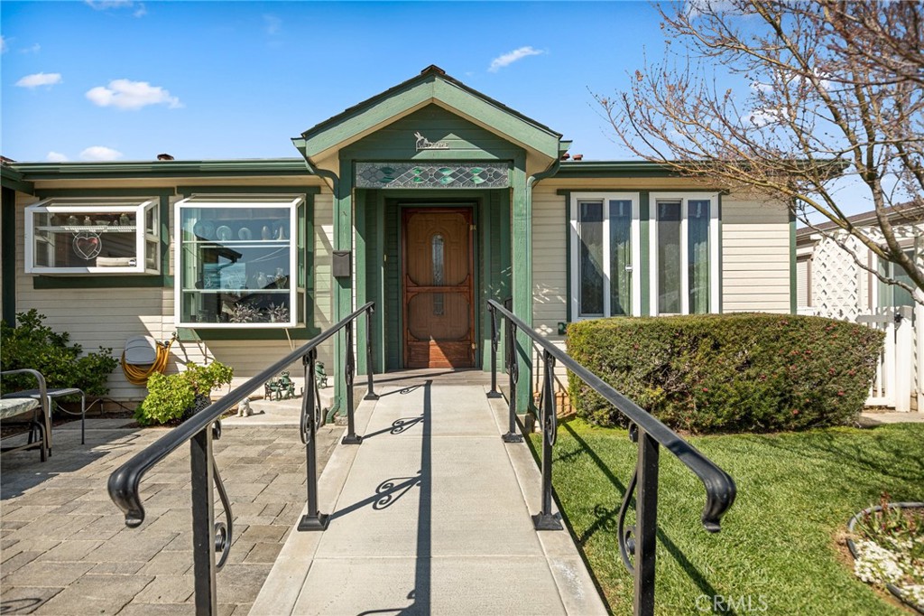 10961 Desert Lawn Dr. 466