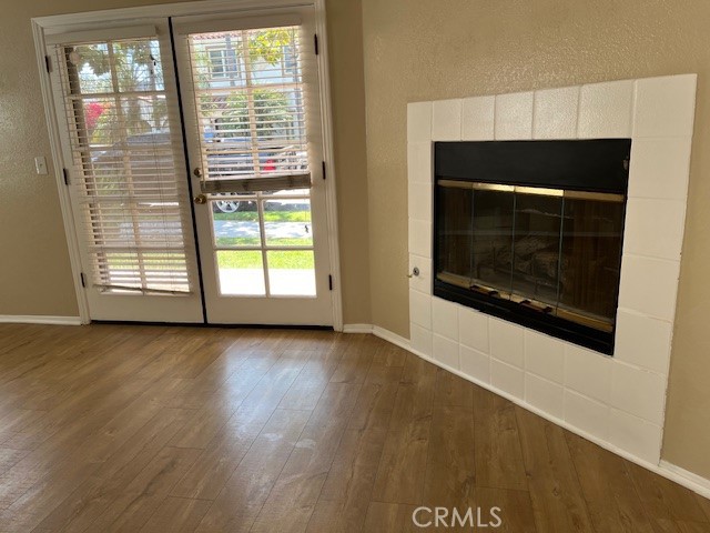 210 210 1/2 NW Glendora