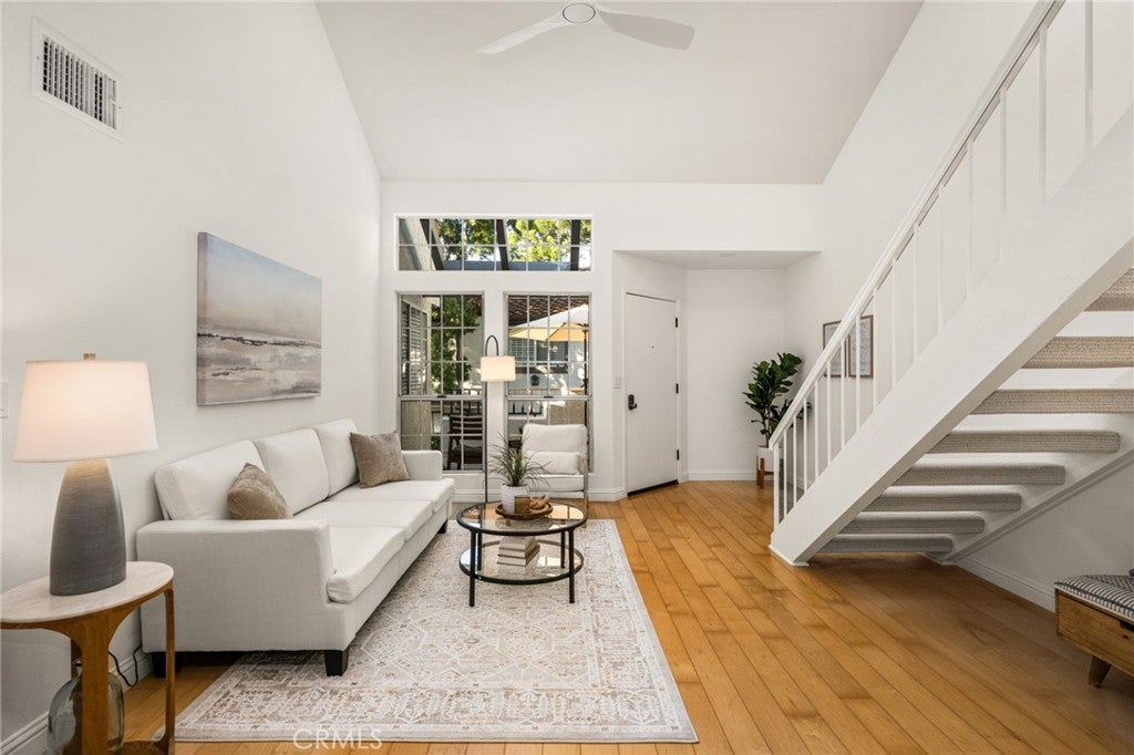 27272 Ryan Dr 27272 Ryan Dr