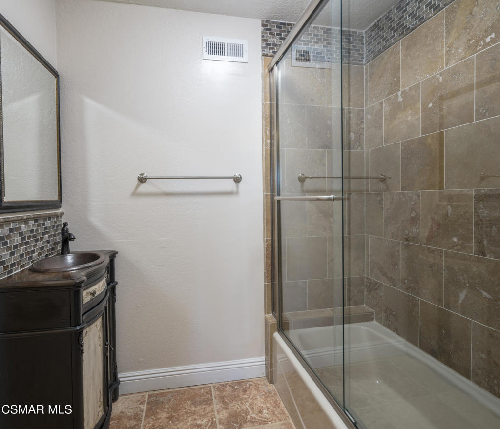 Old Agoura - 850 - 850 - Residential Lease