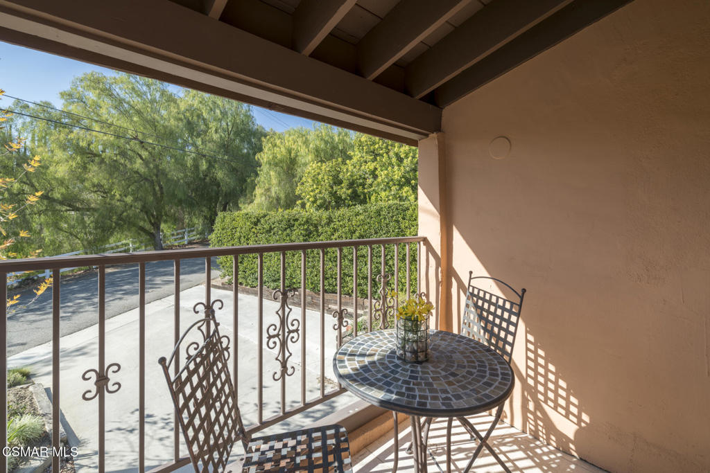 Old Agoura - 850 - 850 - Residential Lease