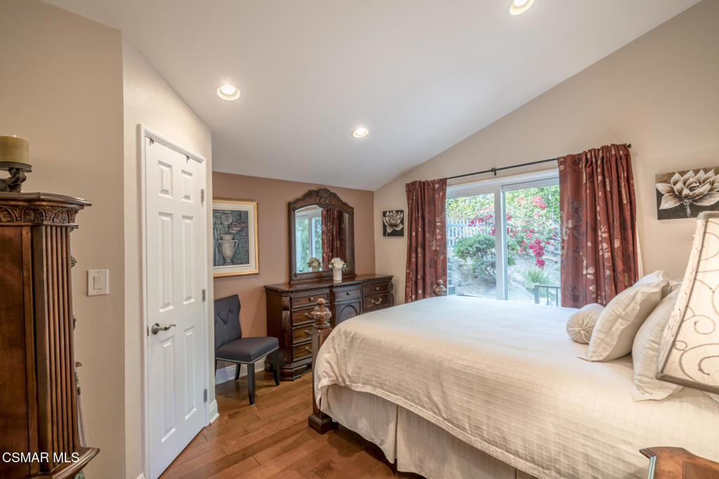 Old Agoura - 850 - 850 - Residential Lease