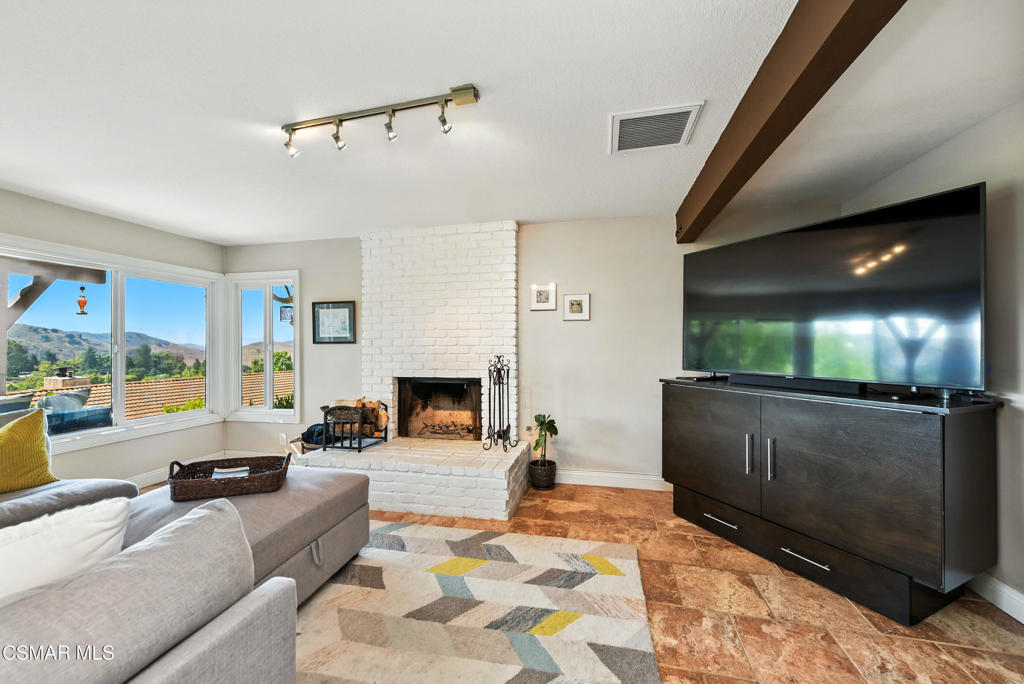 Old Agoura - 850 - 850 - Residential Lease