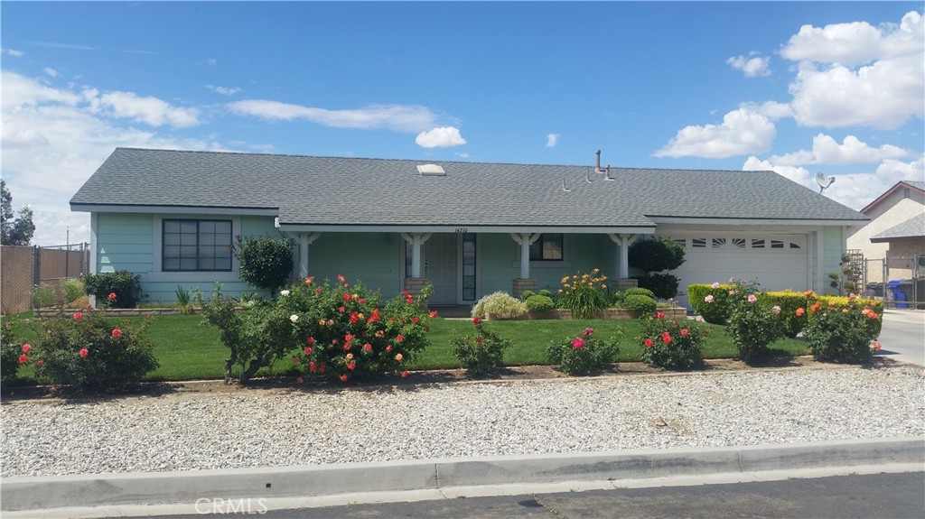 Charming 2-bedroom, 1-bathroom home available for lease in the heart of Victorville, ideally located near shopping, dining, and the local mall for everyday convenience. Nestled on a quiet cul-de-sac, this property features an inviting open floorplan with a bright and airy living space, perfect for comfortable everyday living. Situated on a generous 18,245 sq ft lot, there’s plenty of room to enjoy outdoor activities or create your own backyard retreat. Offering both space and a prime location, this home is a wonderful rental opportunity you won’t want to miss.