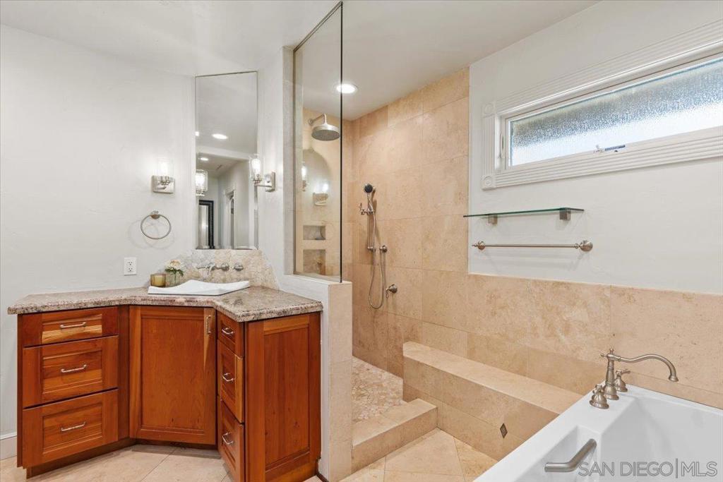 Del Mar - Residential