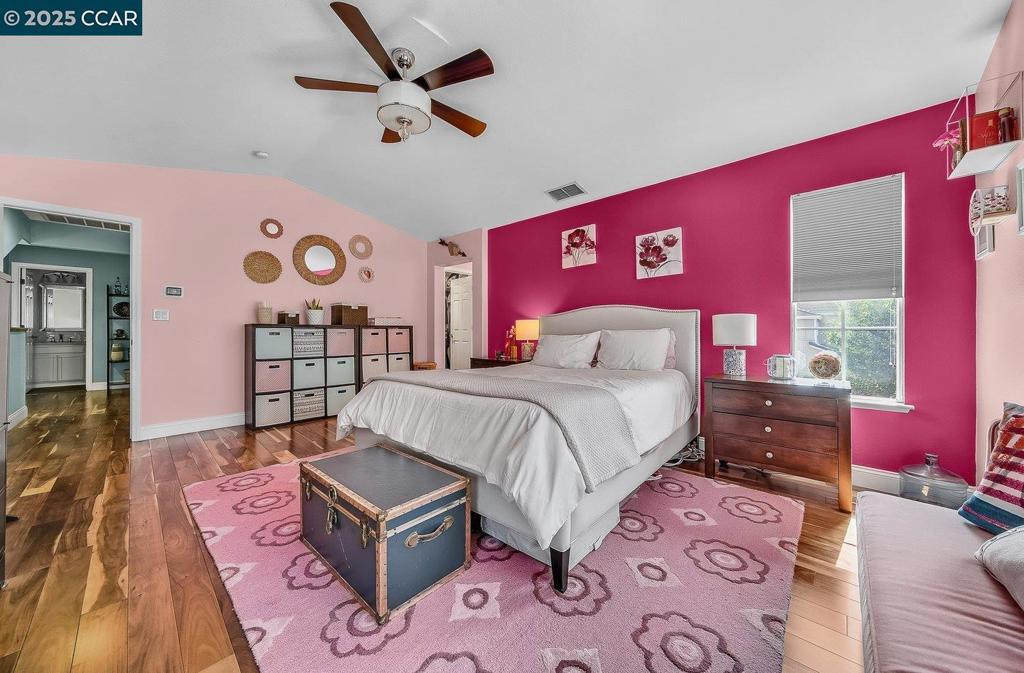 VILLAGE SQUARE - Residential