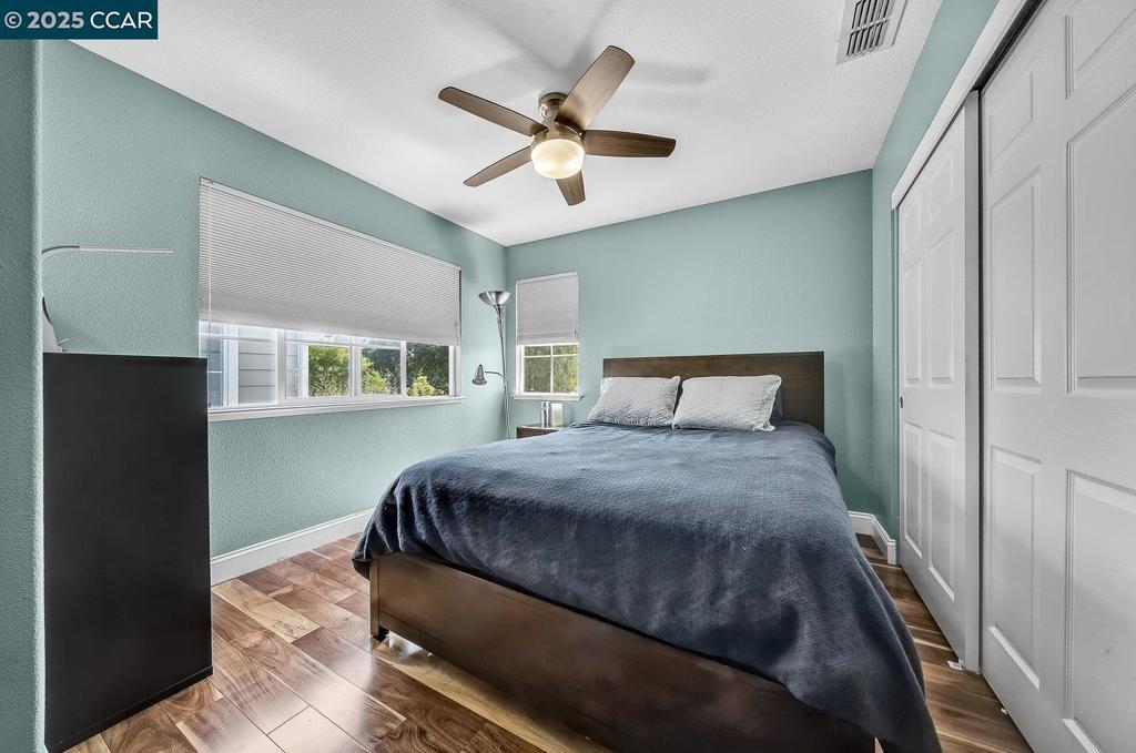 VILLAGE SQUARE - Residential