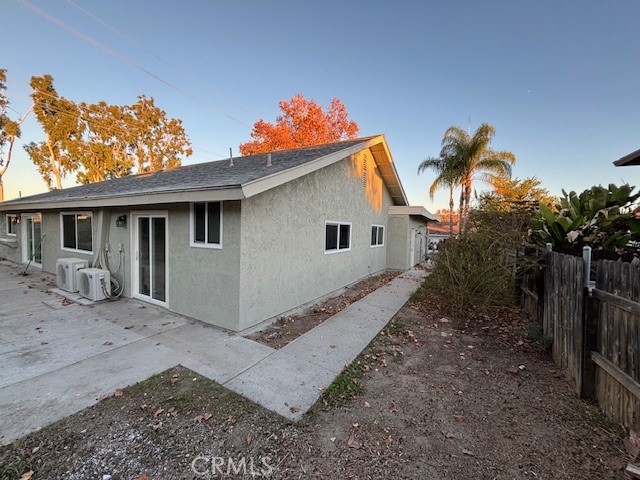 25715 Mariposa Street