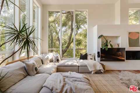 Photo of 1231 Old Topanga Canyon Road, Topanga, CA 90290 (MLS # 25493867)