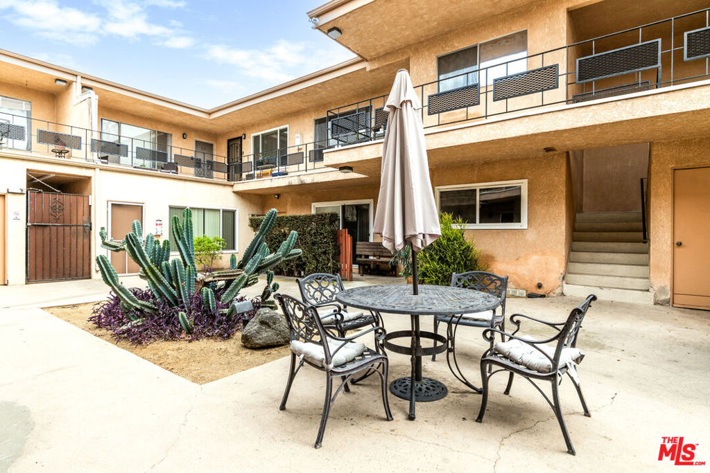 5232 Corteen Place 25