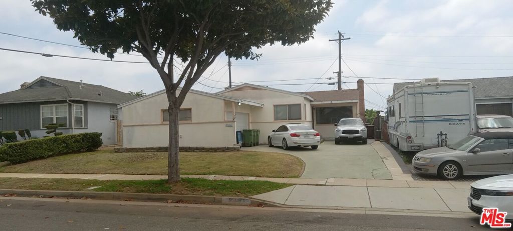 Desirable In-Demand Location, Quiet Neighborhood, Very Functional Floor Plan with 3 Bedrooms and 2 full Baths - the house shows a lot bigger than the listed sq ft, Has both a Private Rear and Side Fenced Yard, Large Multi Use 2 car Garage with additional exterior off-street parking - Close to So-Fi Stadium, Intuit, Forum, LAX, Beaches, Space-X, El Segundo Tech Area...I-105, Metro Train, Schools, Shopping - all v/close