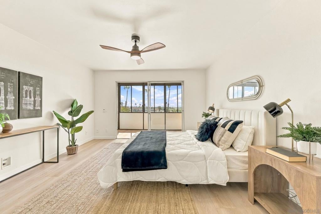 2540 Clairemont dr 207