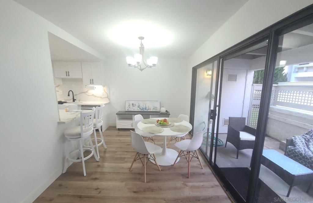 546 VIA DE LA VALLE F